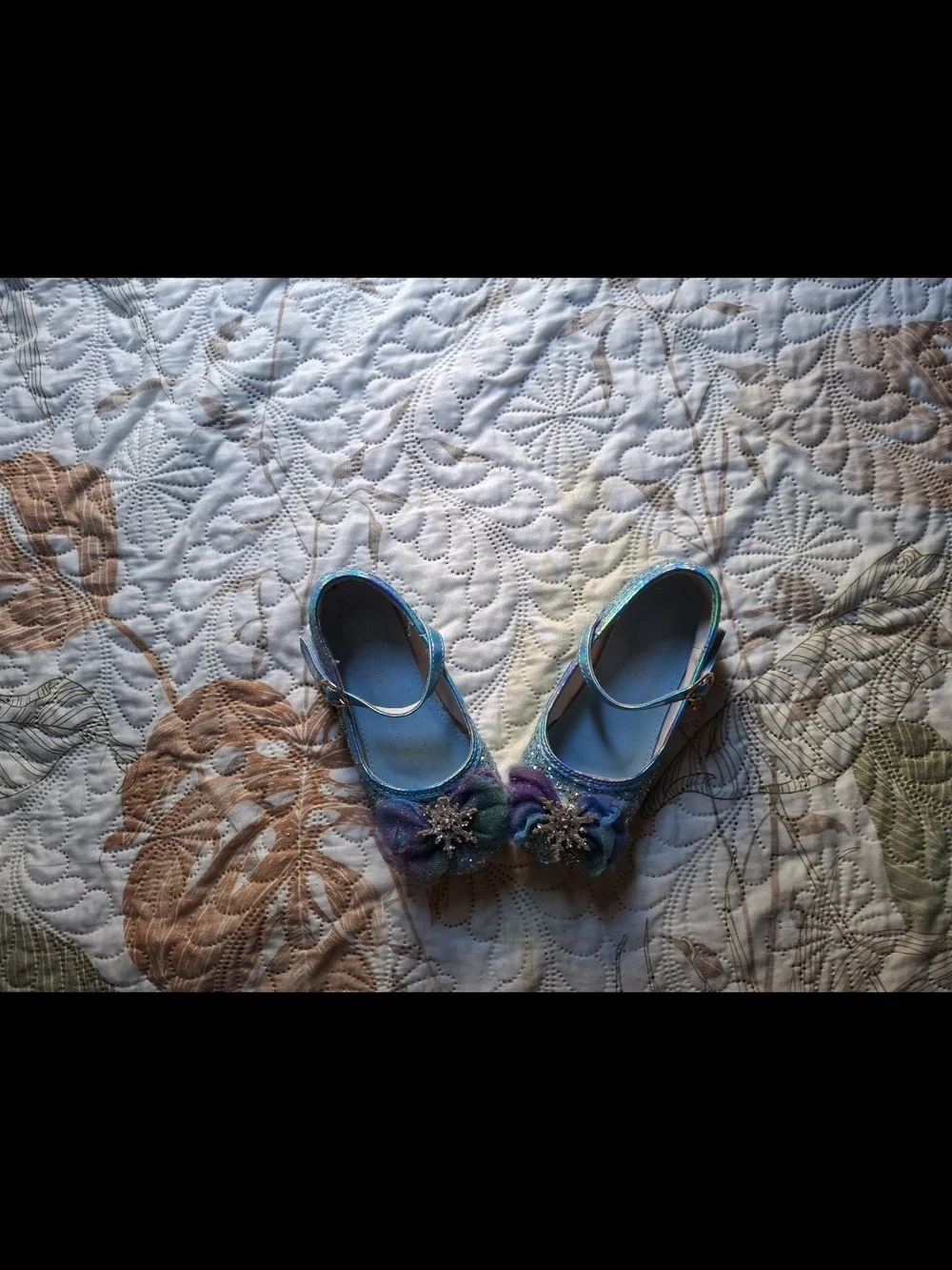 N/A iridescent blue